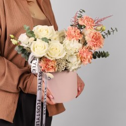 nezhnyj buket v shlyapnoj korobke 4